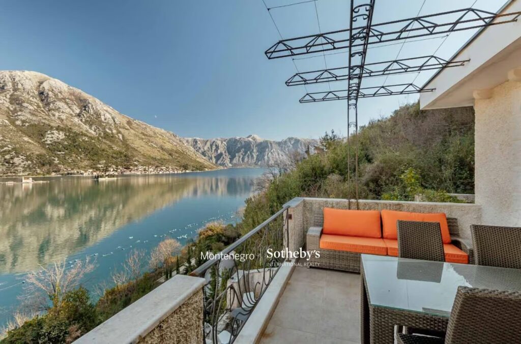 2-three-bedroom-luxury-apartment-in-a-waterfront-complex-1536×1015